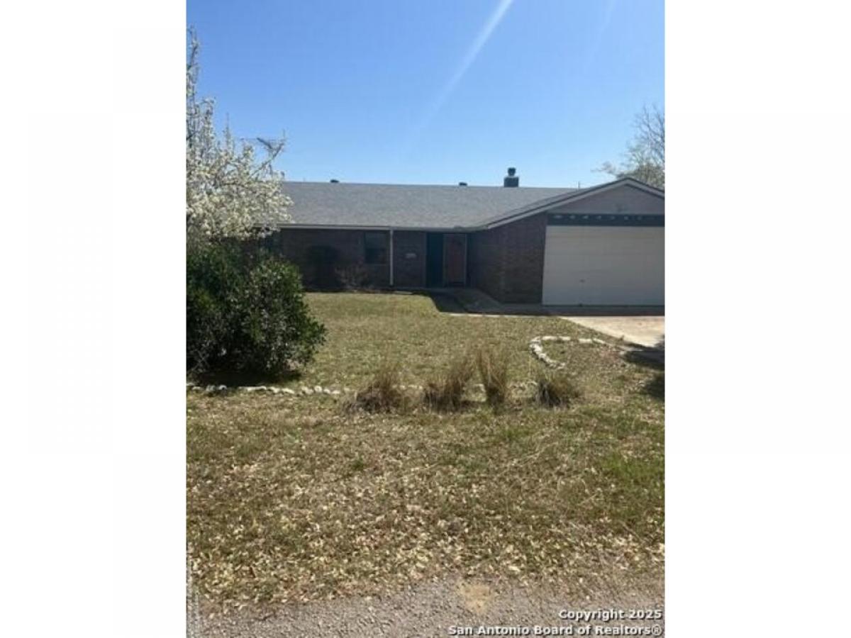 Picture of Home For Sale in Bandera, Texas, United States