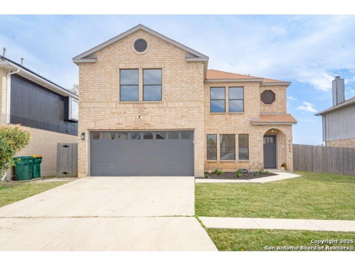 Picture of Home For Sale in Converse, Texas, United States