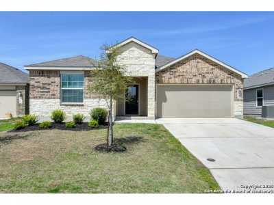Home For Sale in Seguin, Texas