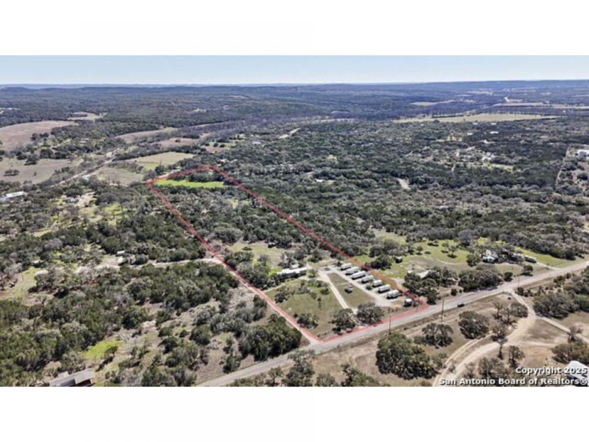 Picture of Home For Sale in Blanco, Texas, United States