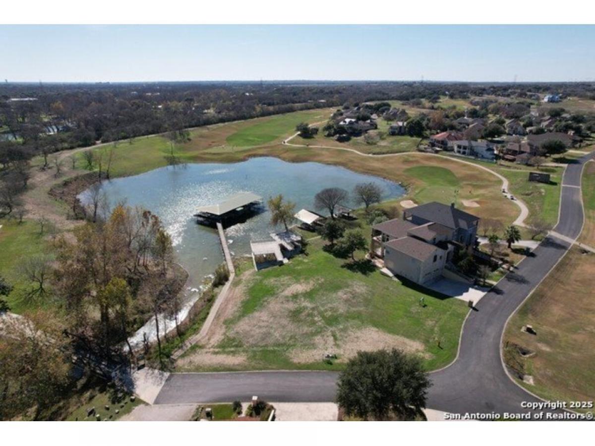 Picture of Residential Land For Sale in New Braunfels, Texas, United States