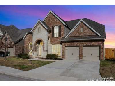 Home For Sale in Seguin, Texas