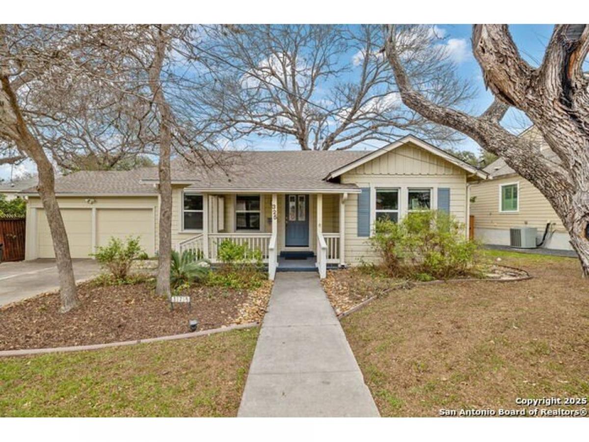 Picture of Home For Sale in Alamo Heights, Texas, United States