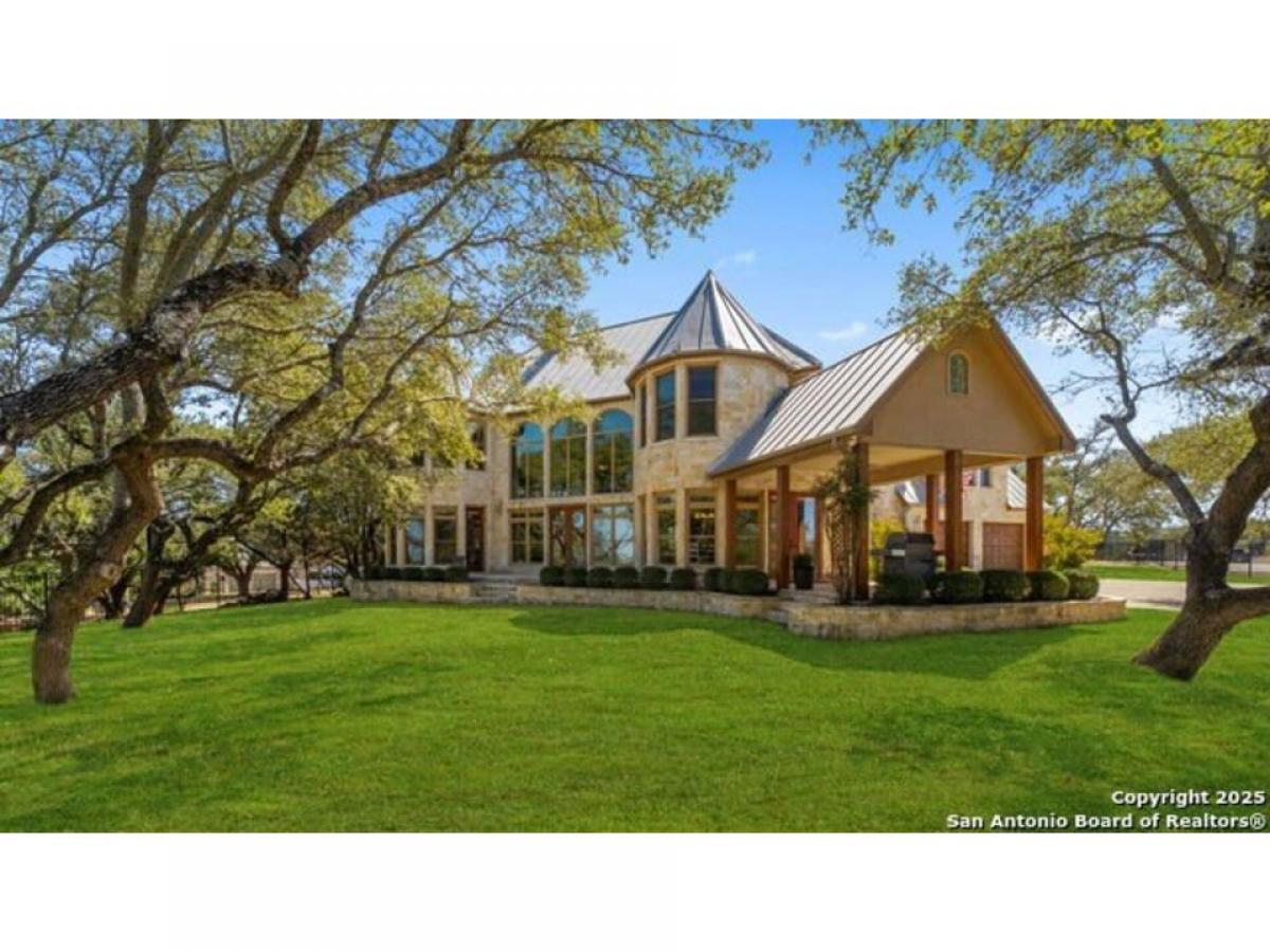 Picture of Home For Sale in Spring Branch, Texas, United States