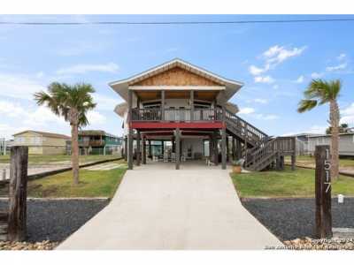 Home For Sale in Rockport, Texas