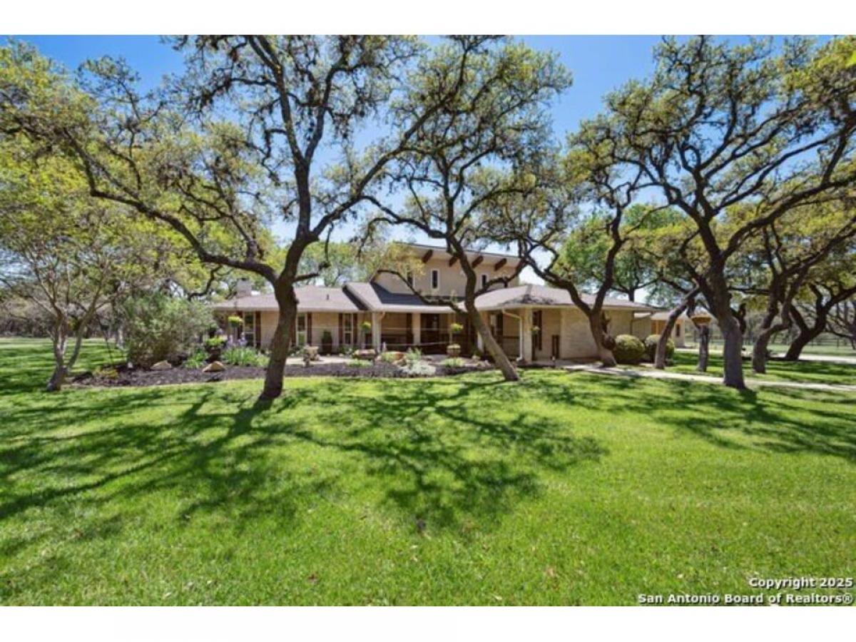 Picture of Home For Sale in Garden Ridge, Texas, United States