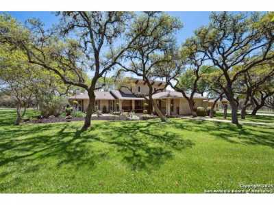 Home For Sale in Garden Ridge, Texas