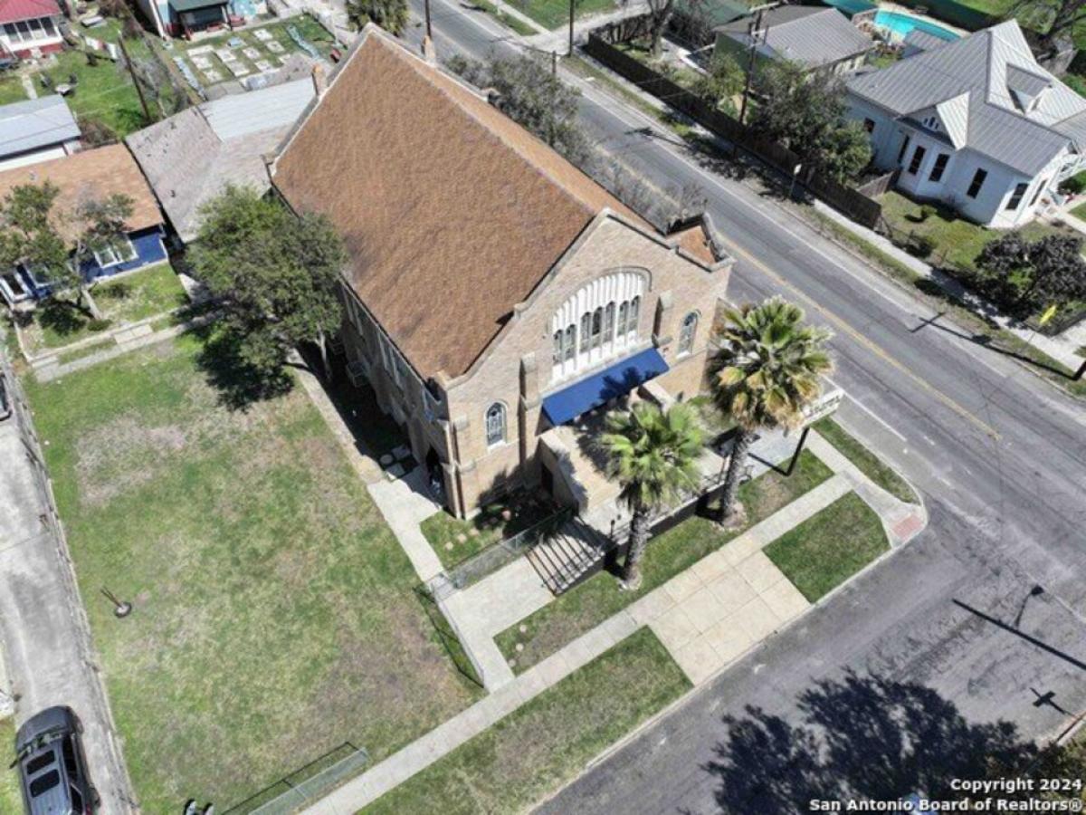 Picture of Home For Sale in San Antonio, Texas, United States