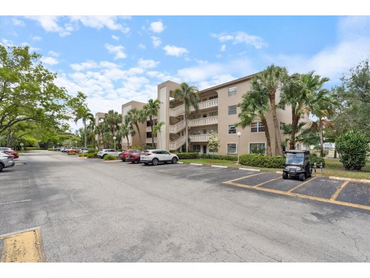 Picture of Home For Sale in Coconut Creek, Florida, United States