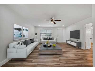 Home For Rent in Lantana, Florida