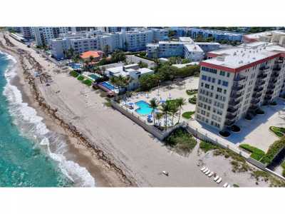 Home For Sale in Palm Beach, Florida