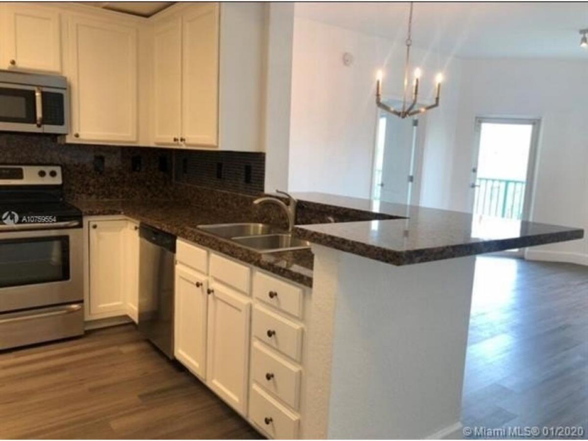 Picture of Home For Sale in South Miami, Florida, United States