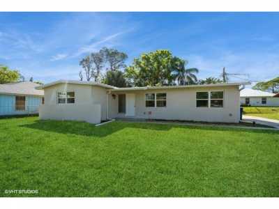 Home For Rent in Vero Beach, Florida