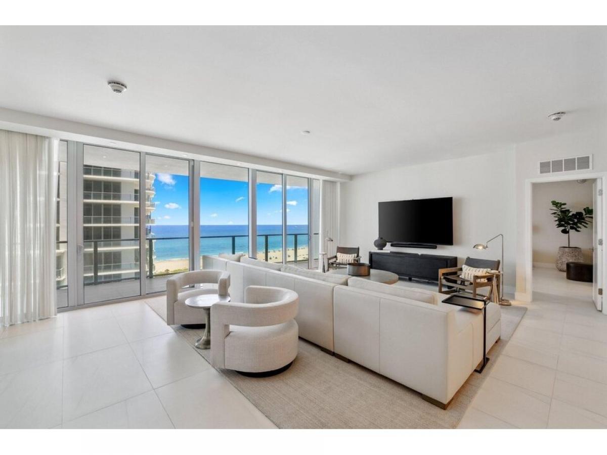 Picture of Home For Sale in Singer Island, Florida, United States