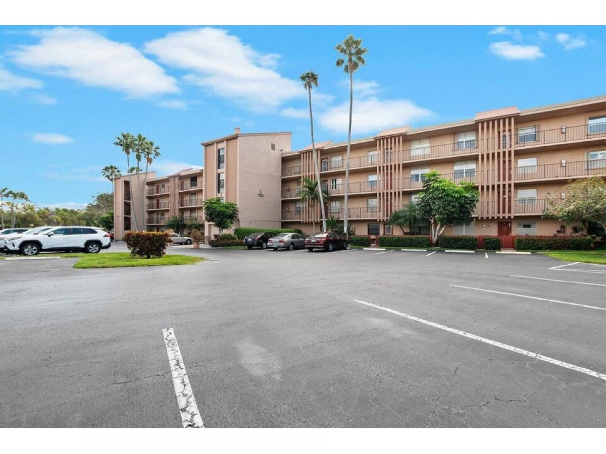 Picture of Home For Sale in Margate, Florida, United States