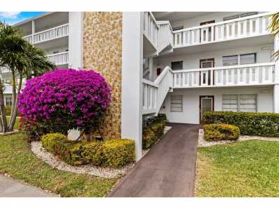 Home For Sale in Deerfield Beach, Florida