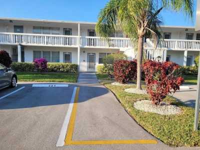 Home For Sale in Deerfield Beach, Florida
