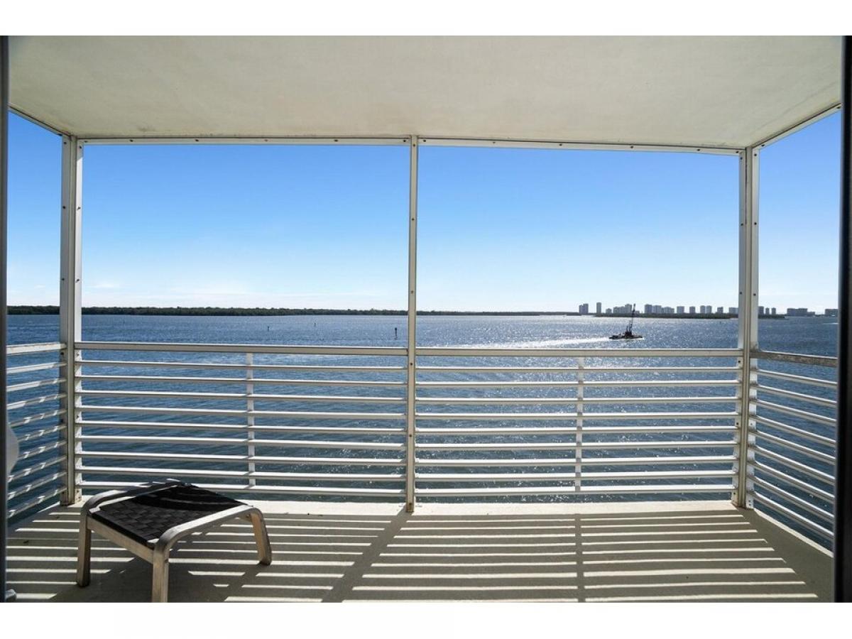 Picture of Home For Sale in North Palm Beach, Florida, United States