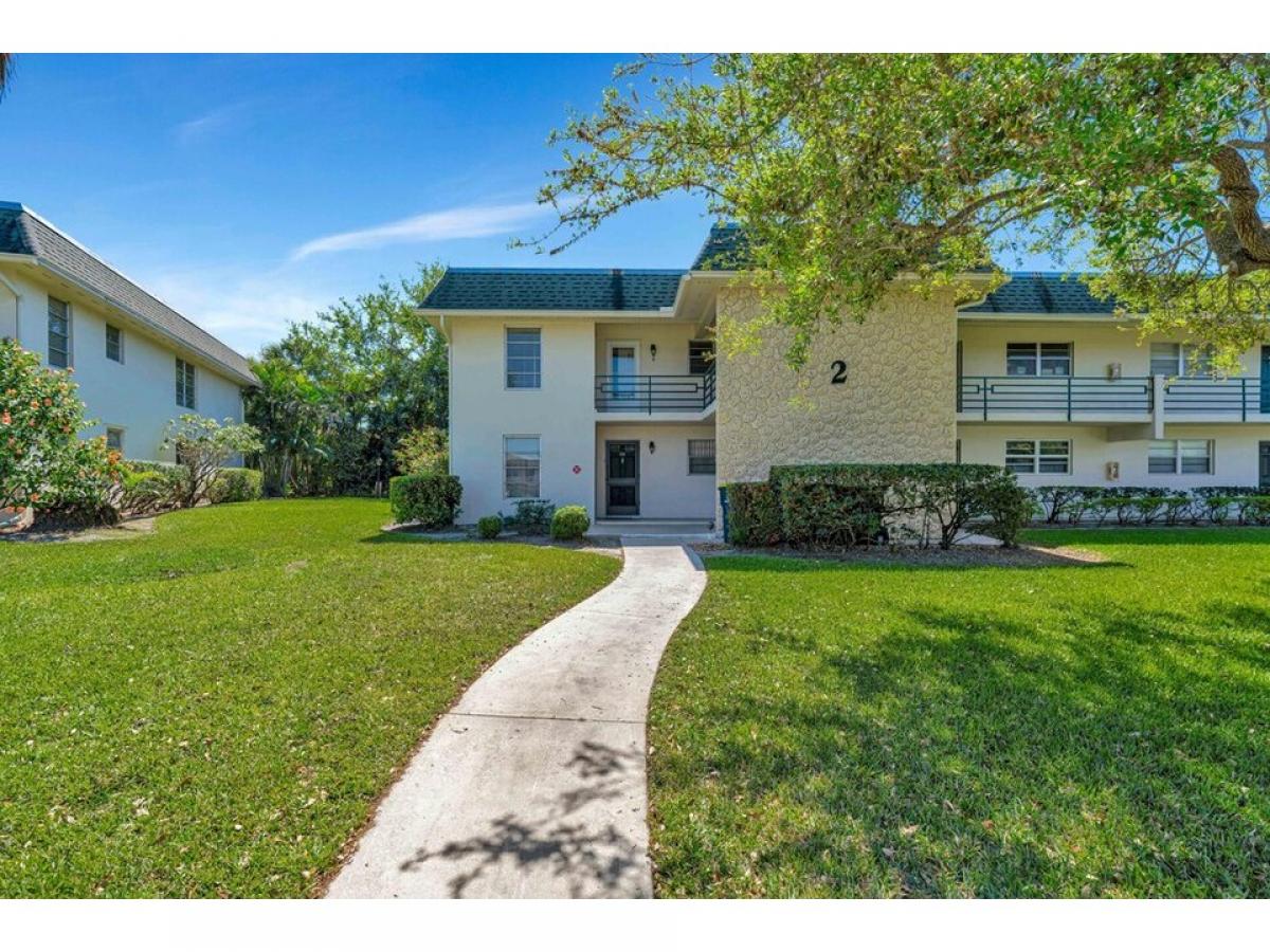 Picture of Home For Sale in Stuart, Florida, United States