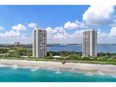 Home For Rent in Singer Island, Florida