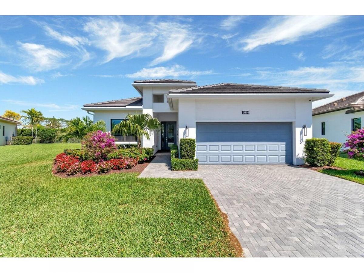 Picture of Home For Sale in Westlake, Florida, United States