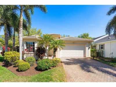 Home For Sale in Lake Worth, Florida