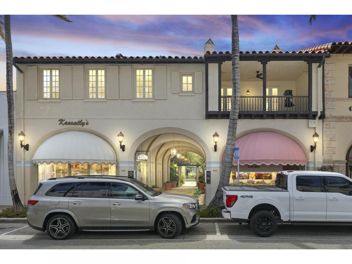 Picture of Home For Sale in Palm Beach, Florida, United States