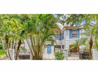 Home For Rent in Palm Beach Gardens, Florida