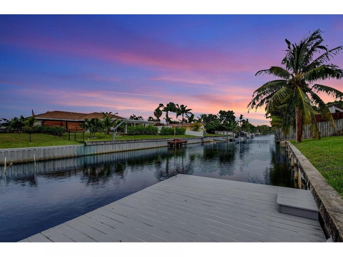 Picture of Home For Sale in Lake Worth, Florida, United States