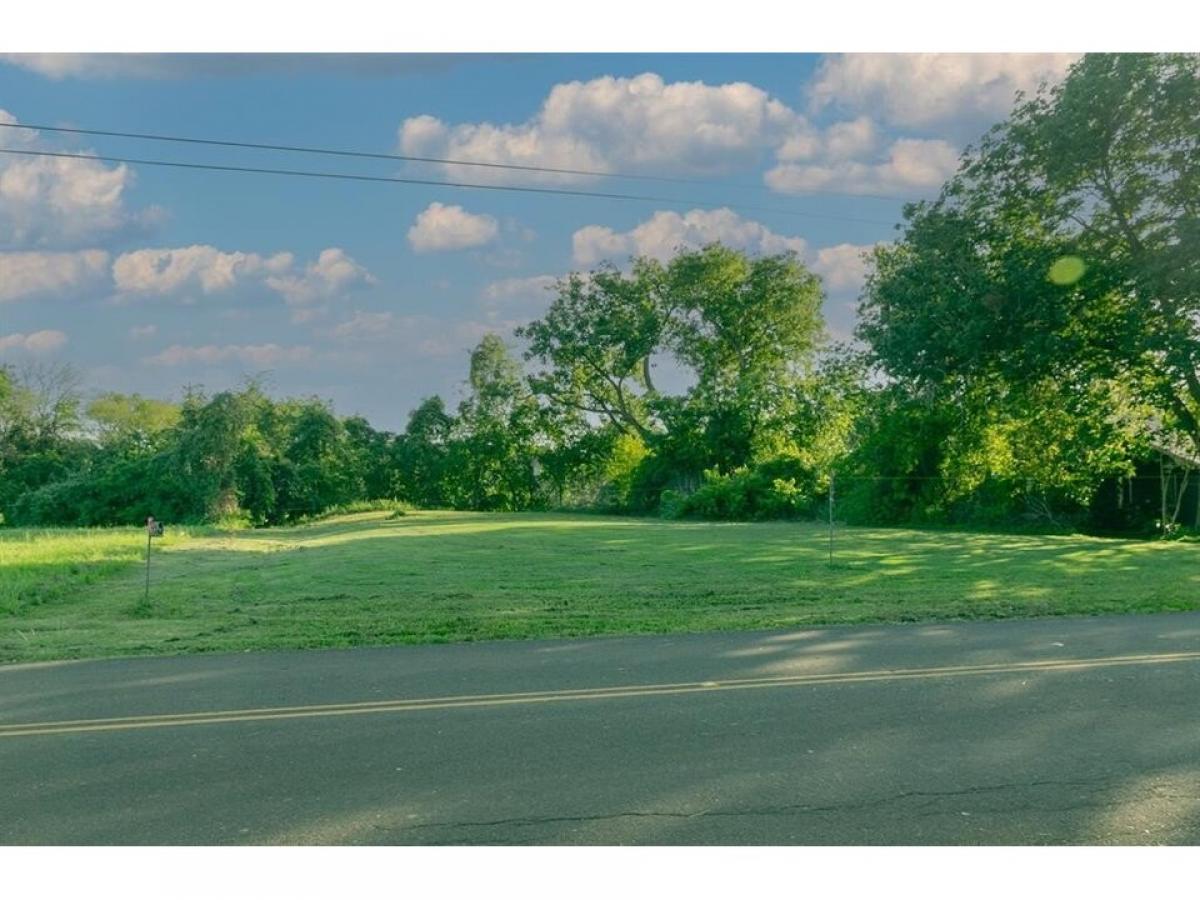 Picture of Residential Land For Sale in Baytown, Texas, United States