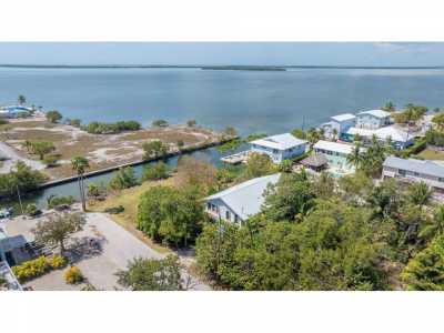 Home For Sale in Big Pine, Florida