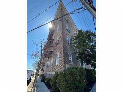 Home For Sale in Atlantic City, New Jersey