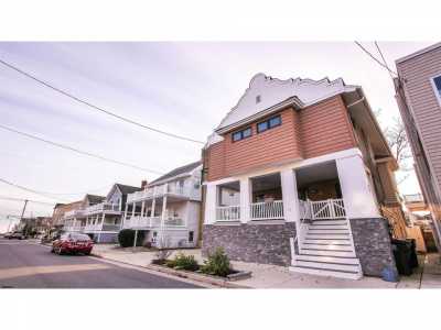 Home For Sale in Ventnor, New Jersey