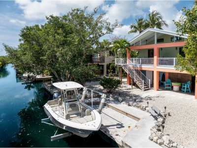 Home For Sale in Big Pine, Florida