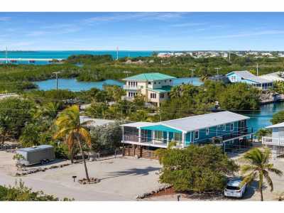 Home For Sale in Big Pine, Florida