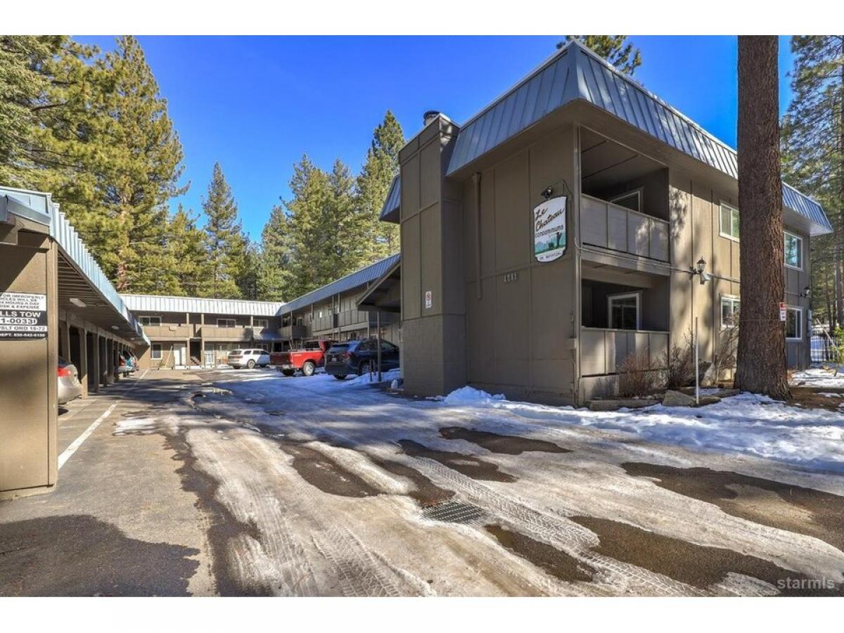 Picture of Home For Sale in South Lake Tahoe, California, United States