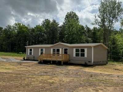 Home For Sale in Madisonville, Tennessee