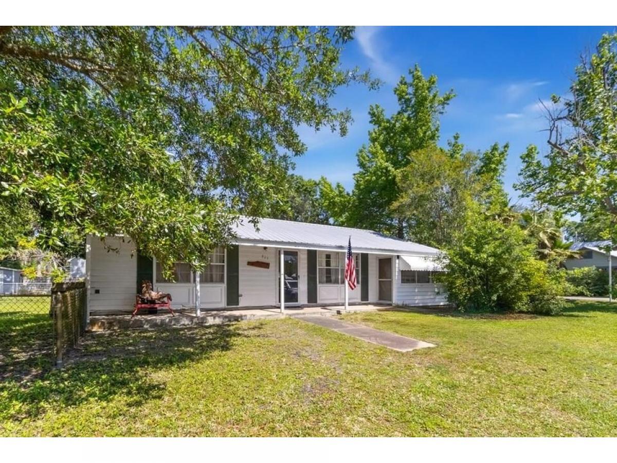 Picture of Home For Sale in Apalachicola, Florida, United States