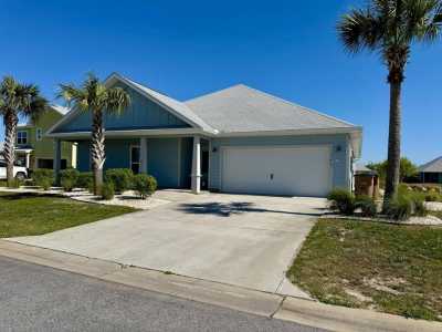 Home For Rent in Port Saint Joe, Florida