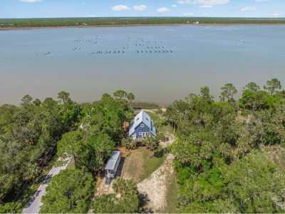 Home For Sale in Port Saint Joe, Florida