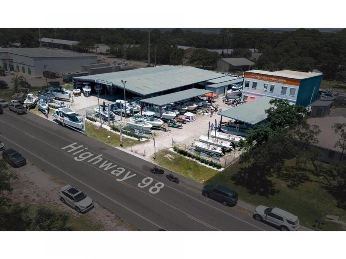 Picture of Home For Sale in Eastpoint, Florida, United States