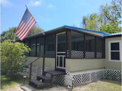 Home For Sale in Apalachicola, Florida