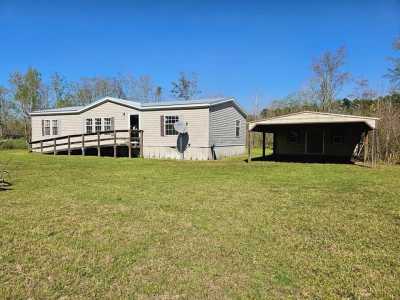 Home For Sale in Wewahitchka, Florida