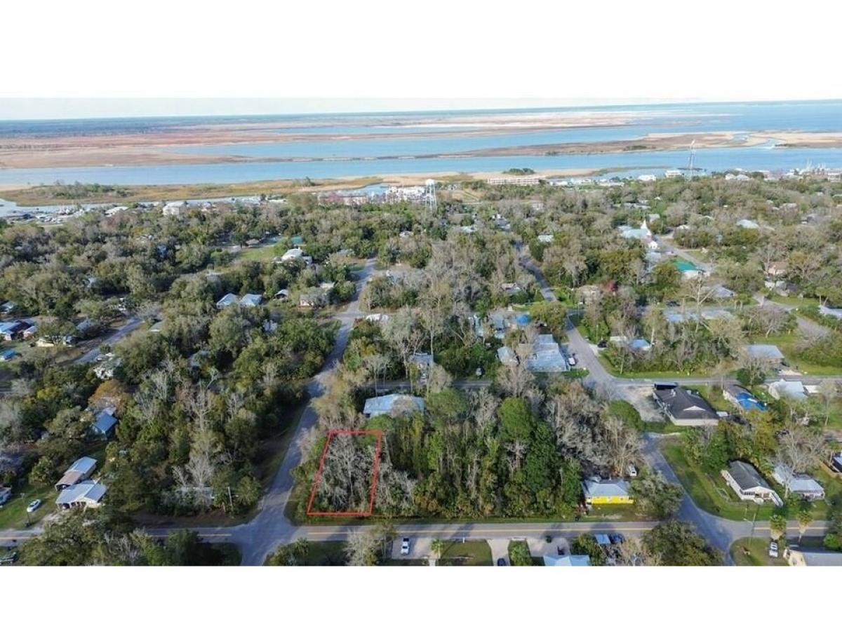 Picture of Residential Land For Sale in Apalachicola, Florida, United States