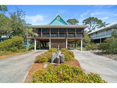 Home For Sale in Port Saint Joe, Florida