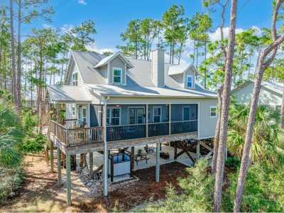 Home For Sale in Port Saint Joe, Florida