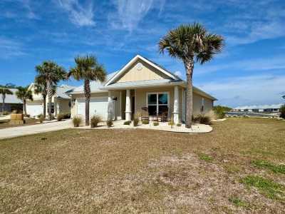 Home For Rent in Port Saint Joe, Florida
