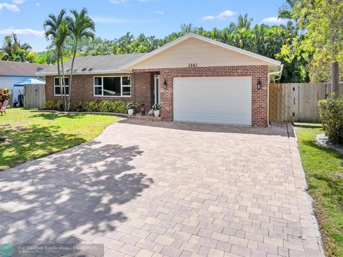 Picture of Home For Sale in Davie, Florida, United States
