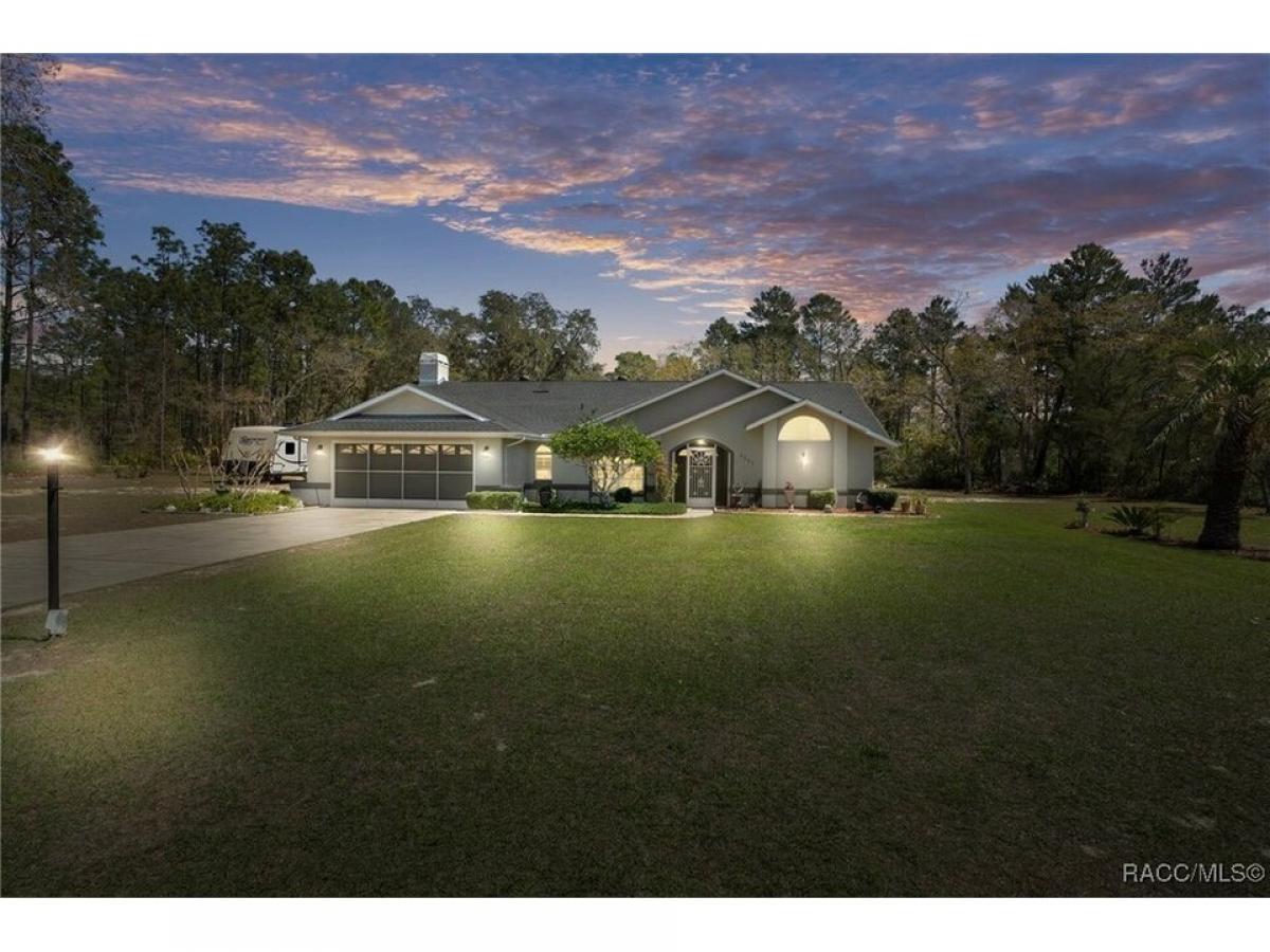 Picture of Home For Sale in Beverly Hills, Florida, United States
