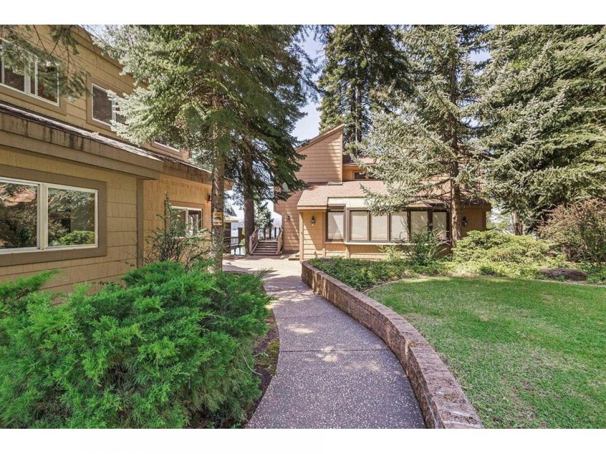 Picture of Home For Sale in Lake Almanor, California, United States